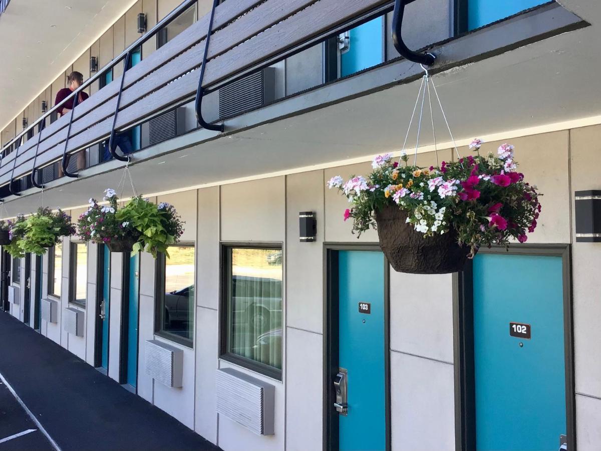 Travelodge Inn & Suites By Wyndham Missoula University Park Exterior photo